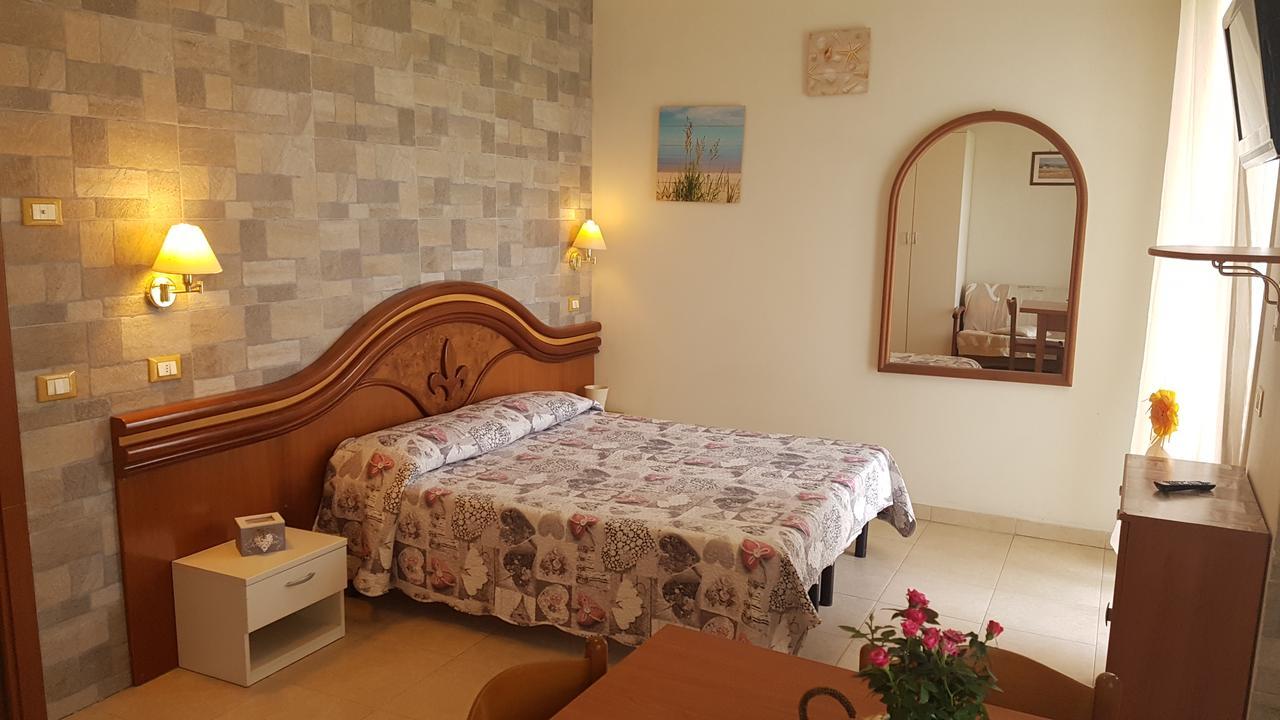 Residence La Villetta Rimini Ngoại thất bức ảnh